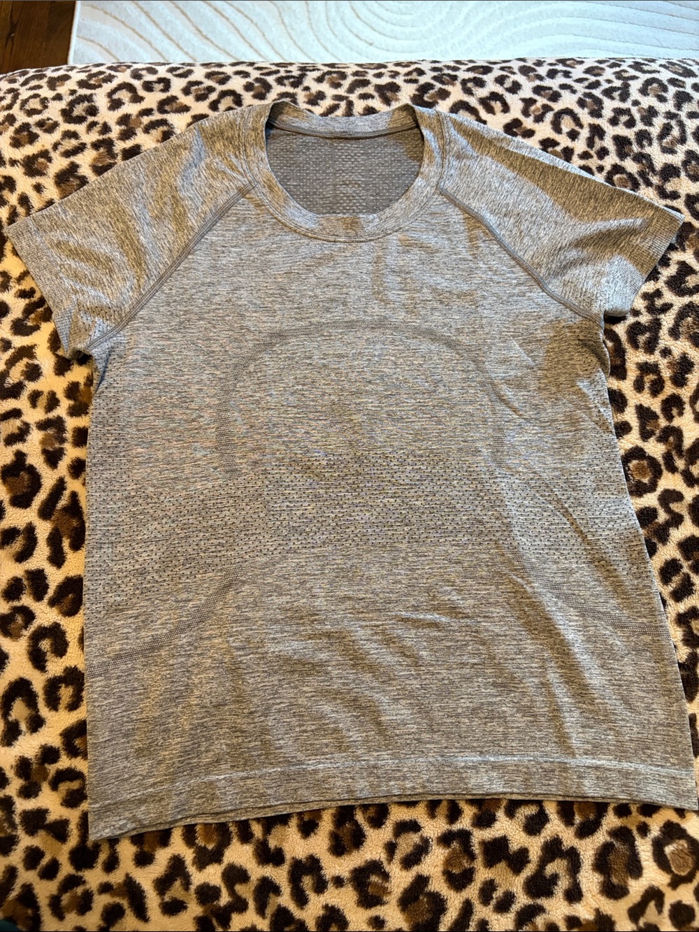 Lululemon Siwftly Tech Race Length Short Sleeve - 6